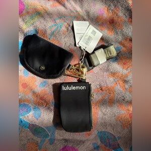 Lululemon metallic watermark duel pouch wristlet black